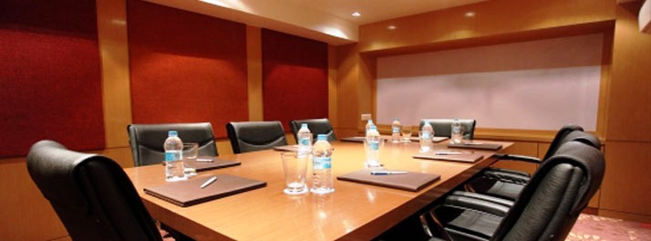 176/Comfort Inn Legacy - Rajkot 02.jpg